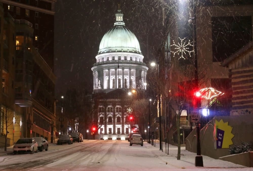 wisconsin snowfall