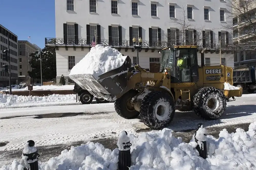 Commercial Driveway Snow Removal Cost in Madison