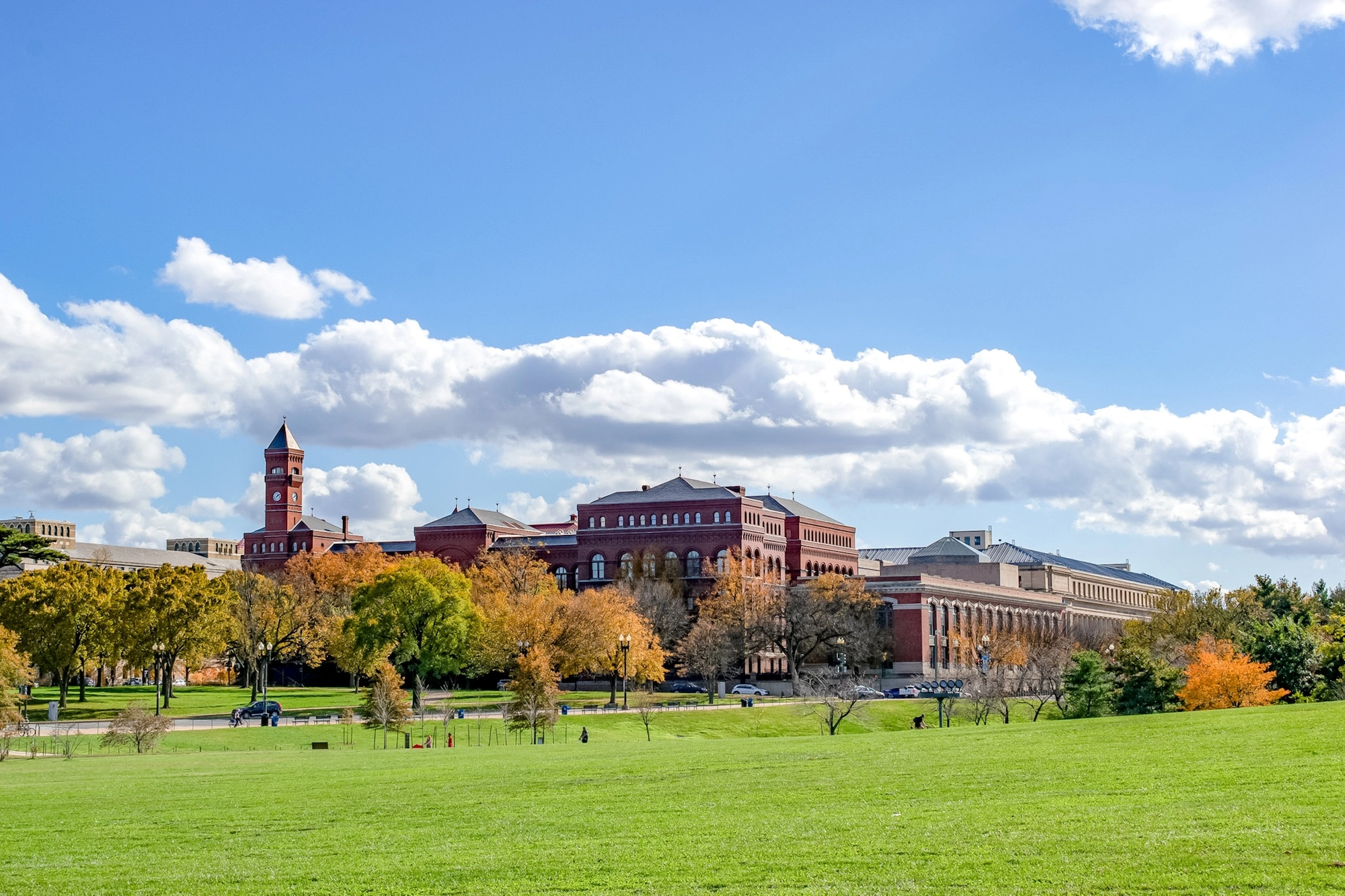 Green Bay, WI Commercial Landscaping Companies