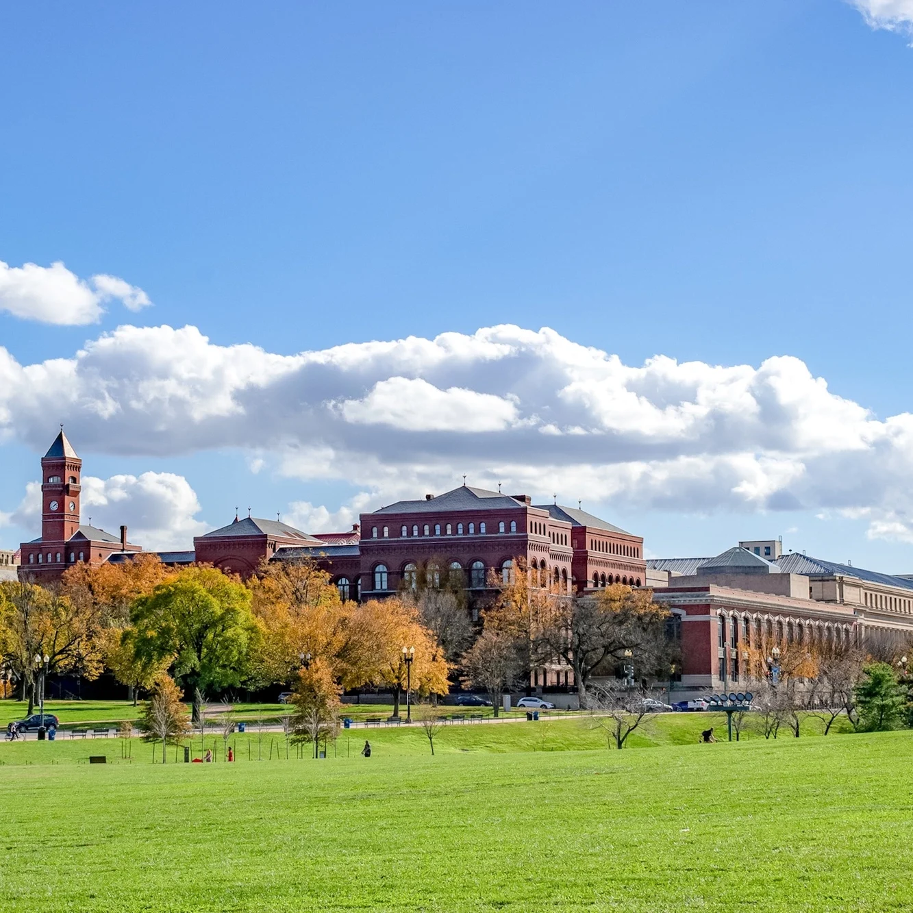 Green Bay, WI Commercial Landscaping Companies